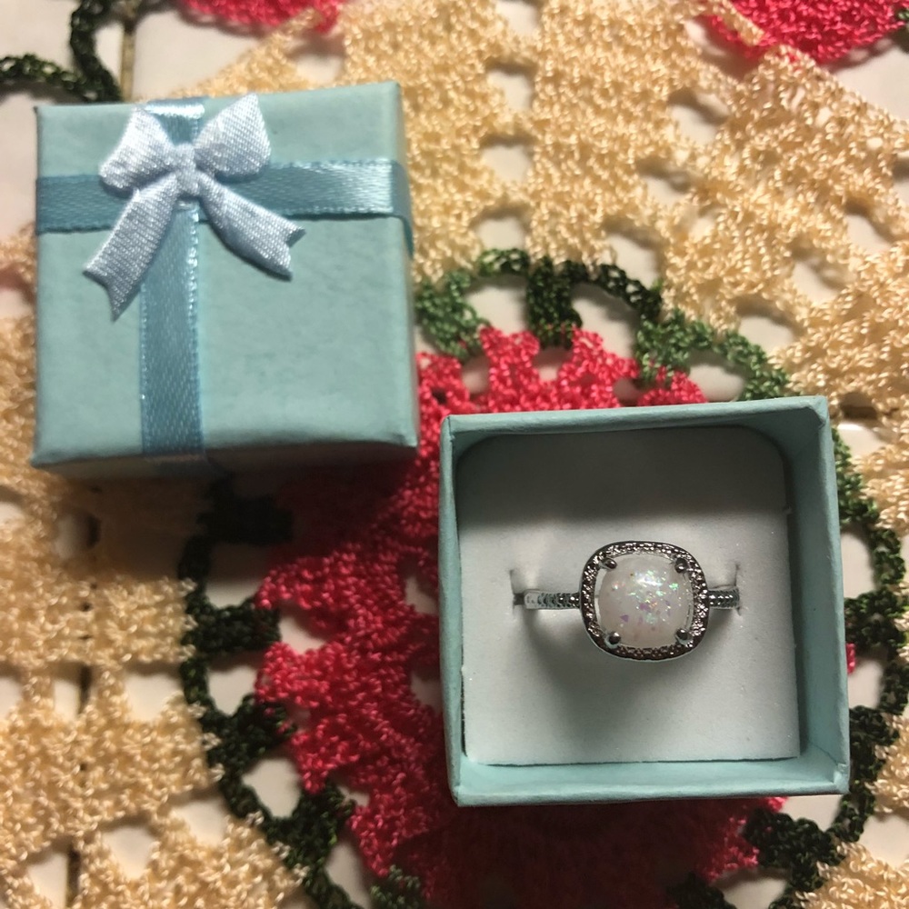 Sterling silver ring 💗